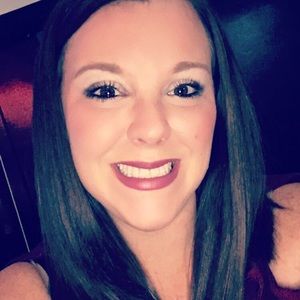 Meet your Posher, Stacy